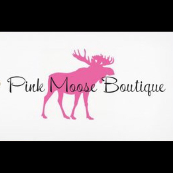 Meet your Posher, Pink Moose Boutique * POSH AMBASSADOR * - Picture 2 of 8